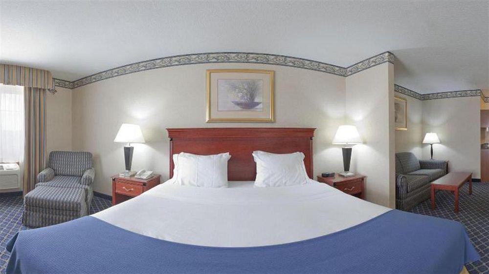 Holiday Inn Express & Suites Danville By Ihg Dış mekan fotoğraf