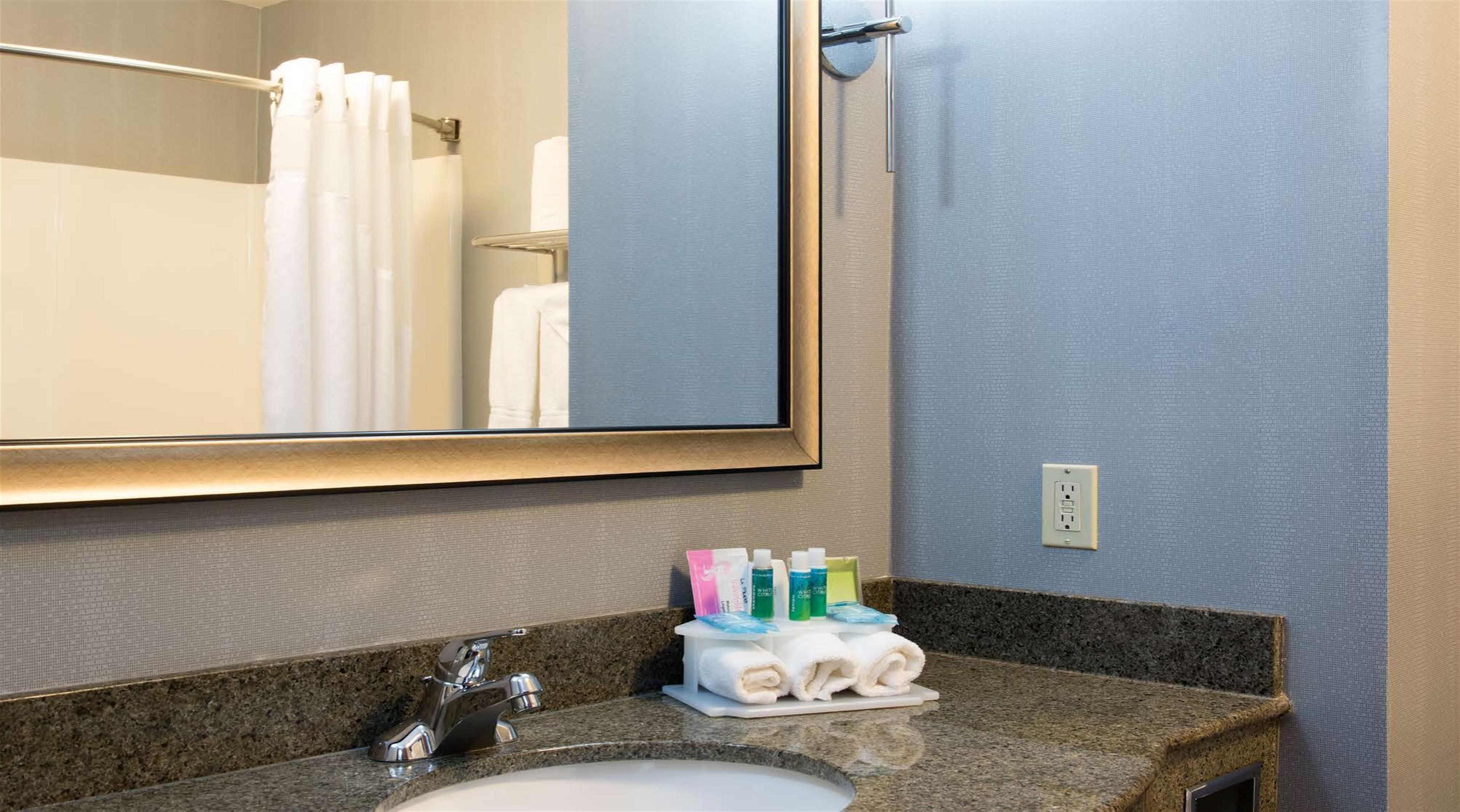 Holiday Inn Express & Suites Danville By Ihg Dış mekan fotoğraf